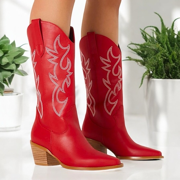 NWT Scarlet Red Western Boots - Picture 5 of 15